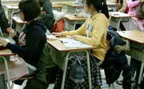 ���؂䡿��ԇ�ķ�˼����300����ƪ