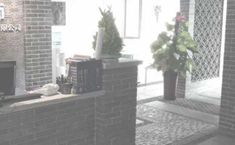 �b�˾���̲������ƶ�