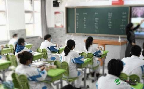 �W������