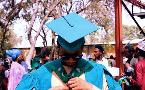 大學(xué)畢業(yè)生實(shí)習(xí)自我鑒定(15篇)