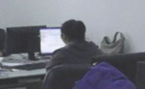 �P�ھW(w��ng)վ��݋�¶ȹ������Y(ji��)�_�^����