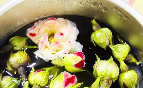 金邊玫瑰花茶的功效與作用