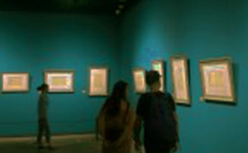 ���^��չ����