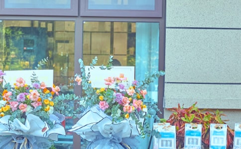 �_���_�I(y��)ף���Z