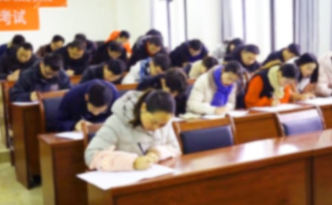 �P(gu��n)��Ӣ�Z(y��)��ԇ����L(zh��ng)�u(p��ng)�Z(y��)160��