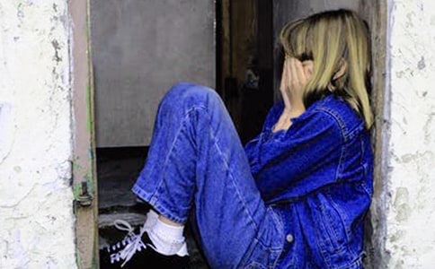 �������~(y��)������