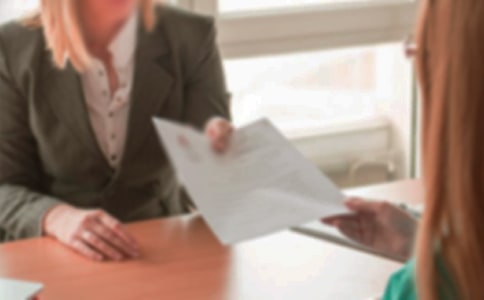 物流管理專(zhuān)業(yè)學(xué)生求職面試自我介紹