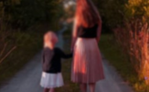 歌頌?zāi)赣H名人名言