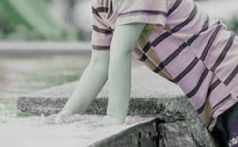 �к������Ӻ�Ů�����_��