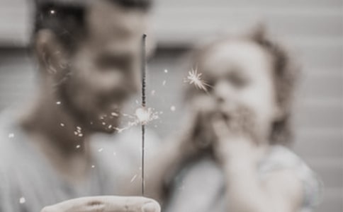 ��ĸ��Ů���ļ��Z(�R��12ƪ)