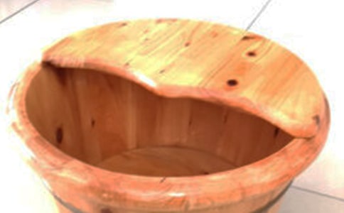 泡腳的最佳溫度和時間