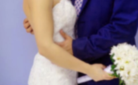 毛驢變妻子的故事