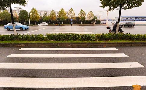 ���е��Ī�������