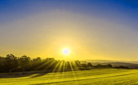 描寫日出的句子段落