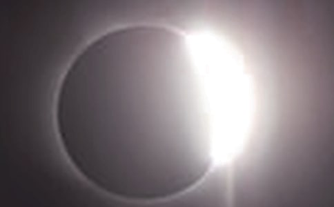 ��������ʳ�^����ӛ200�֣�ͨ��11ƪ��