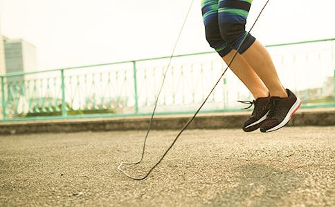 �����K����