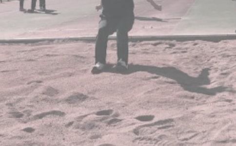 小學(xué)三年級(jí)跳躍內(nèi)容《立定跳遠(yuǎn)》說課稿