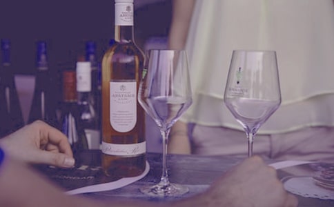 獨(dú)眼龍相親歇后語