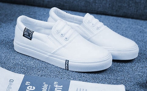 Ь�ӳ���ô�k��ȥ��Ь����С�[�T