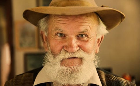 �o����?sh��)�һ���?/></p><h2>�����o����?sh��)�һ���?ƪ1</h2><p>�H��(��i)�Ġ�����</p><p>�������,�þÛ](m��i)Ҋ(ji��n)����,�����wһ��߀�ð�.</p><p>��������,�����һ����ʹ�Һܿ���.�Һ����҂�(g��)���f(shu��)�f(shu��),�����܇������ƺ���(du��)�Ҳ�����,���,���뵽����,ϣ���㿴���ź�,�ܼ��r(sh��)����,����ָ�c(di��n)�Խ�.</p><p>�����ԏ��҂��W(xu��)��(x��)���n��[[���֮��(zh��n)]]��,�Ҿ�������[[����(gu��)���x]],�����Ҿ��Ұְֽo���I,�ְ��f(shu��)���������,�D�r(sh��)����ϲ����.���ڕ������ҵ���������ζ�Ŀ�������(l��i),���еĄ�(d��ng)���鹝(ji��)����ʹ�ҿ�����V����,�Еr(sh��)�������`�r(sh��)��Ҳ�ڿ�,�������S�����ҵ��n���Ļ�����.</p><p>����һ������,�����ڿ�[[����(gu��)���x]]-����ʮ���صĕr(sh��)��,ͻȻ���������M(j��n)��(l��i)�W늰㌢������ĕ��Z���^(gu��)ȥ,������f(shu��);������һ��ֻ֪�����n���x��,�W(xu��)��(x��)�ɿ�(j��)?c��)�ô�õ����?l��i).�����Ҽ�æ��(zh��ng)�q���f(shu��)�����n���x��߀���ǿ��������ҵ�֪�R(sh��).�������ǟo(w��)Փ����ô���,����߀�ǰѕ��ղ�����(l��i),��Ҫ�ҿ�.���������xȥ����Ӱ,�ۜIֱ���ۿ�����D(zhu��n)�D(zhu��n).</p><p>�����������n���x������e(cu��)�ˆ�?Ո(q��ng)���(l��i)�Ÿ��V��.</p><p>����ף��</p><p>�������w����,�f(w��n)������</p><p style=