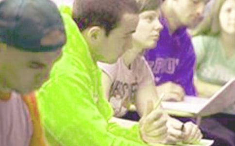 有教養(yǎng)中學(xué)生的入團(tuán)志愿書