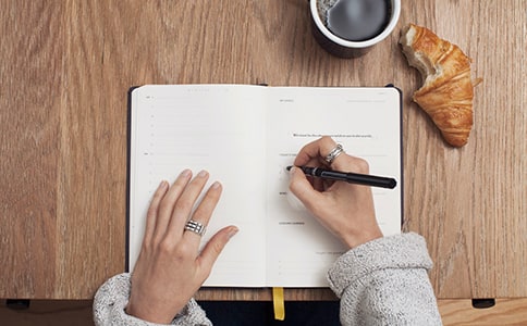 һ���ŵ����ġ����]��